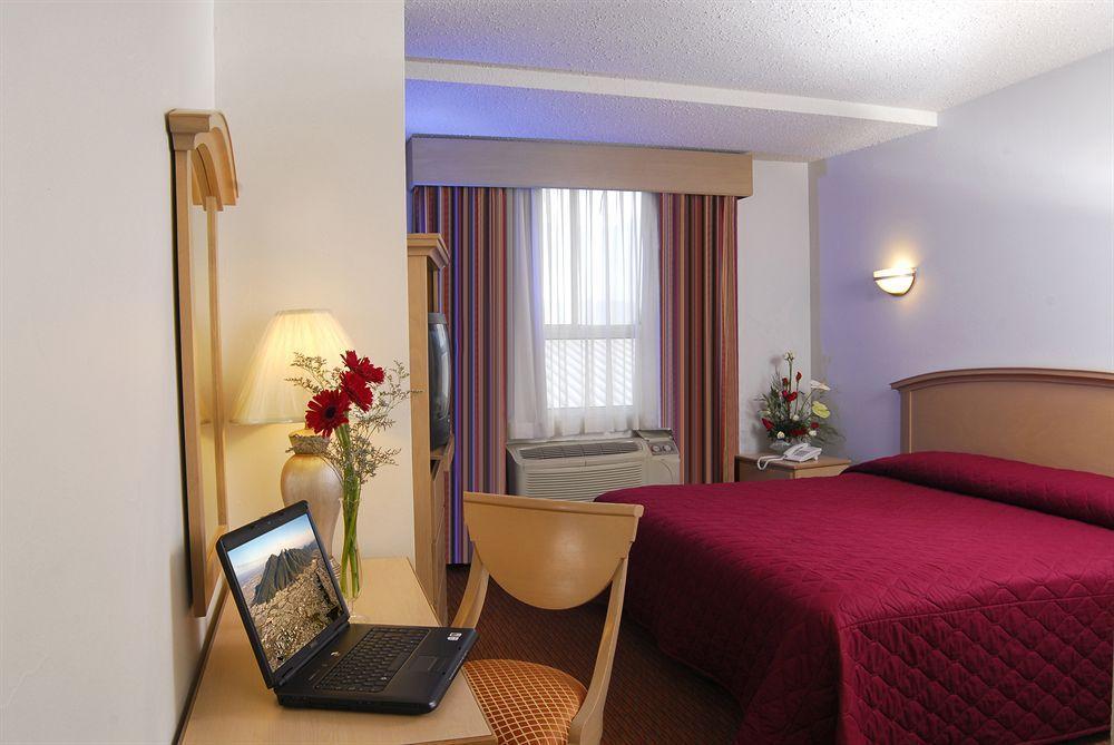 Fastos Hotel Монтеррей Экстерьер фото