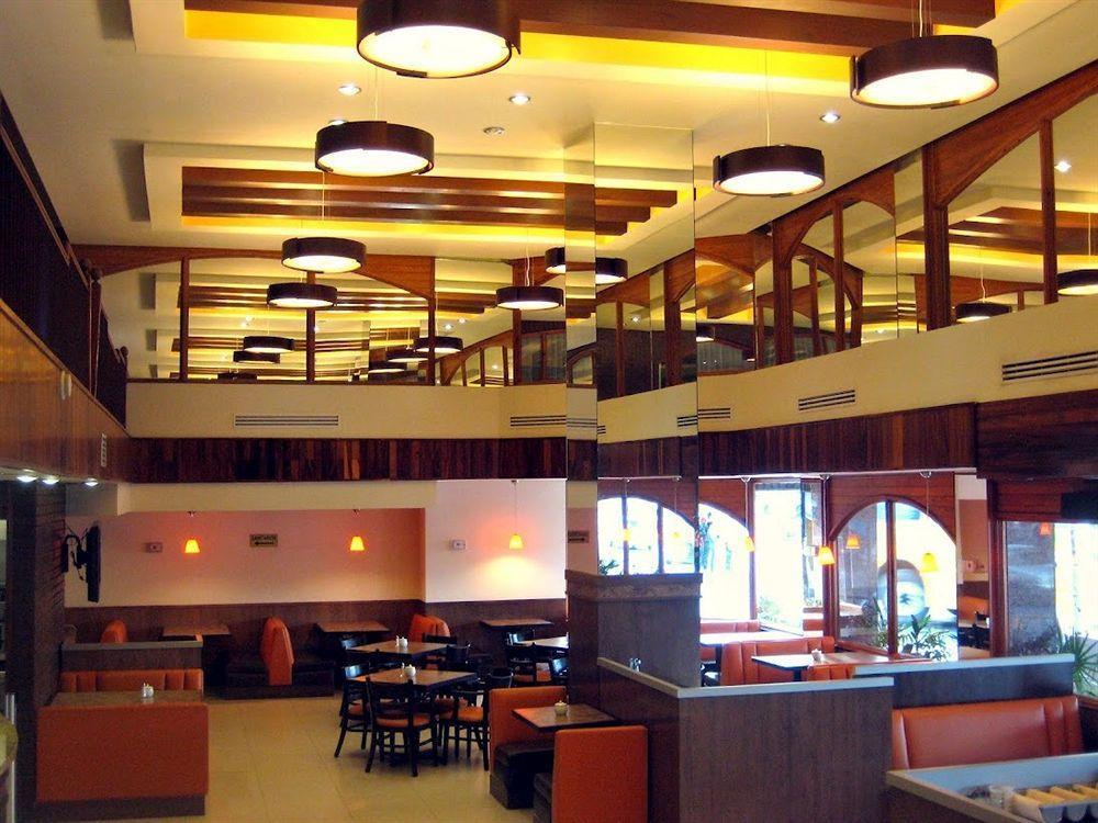 Fastos Hotel Монтеррей Экстерьер фото